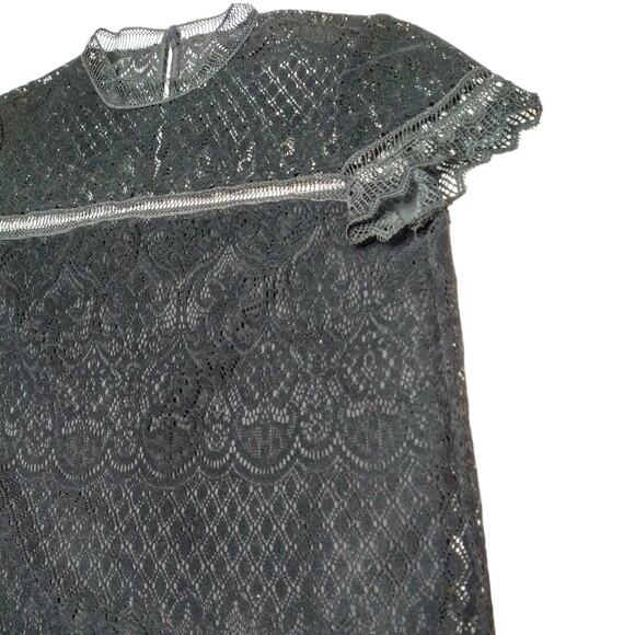 Black Velvet Shirt with Lace size Medium Witchy Goth Whimsigoth - Picture 5 of 6